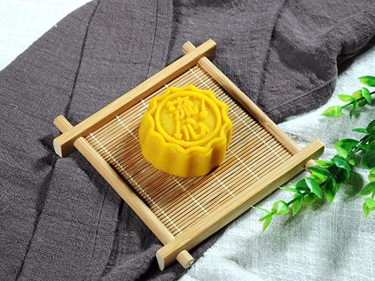 中秋月餅批發(fā)，藍(lán)白月餅又“變心”了