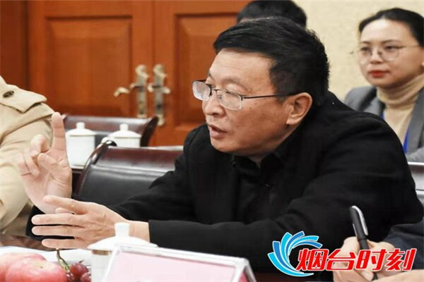 黨組成員、調(diào)研員陳英明介紹煙臺(tái)信用體系建設(shè)情況